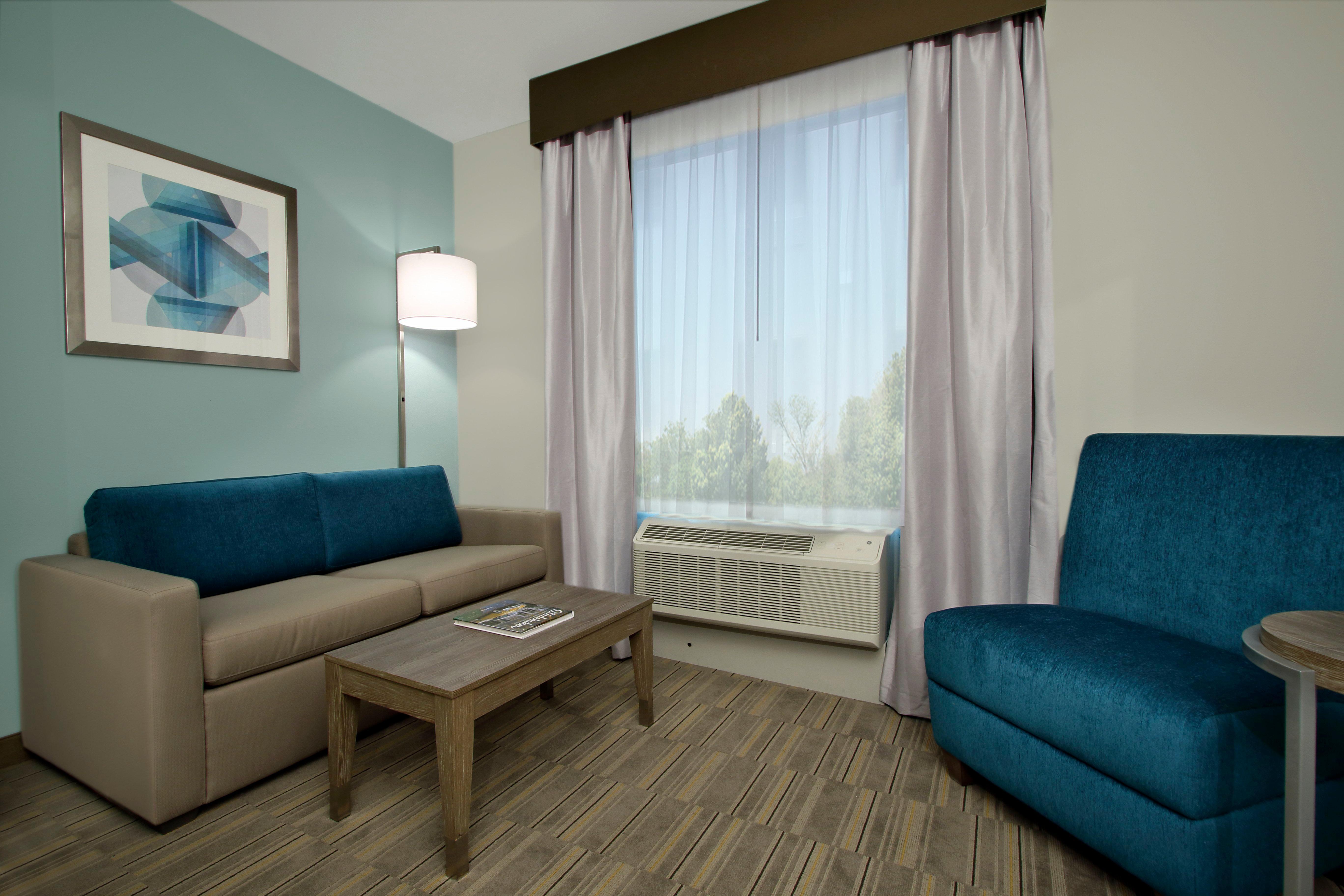 Holiday Inn Express & Suites - Lake Charles South Casino Area By Ihg Exterior foto